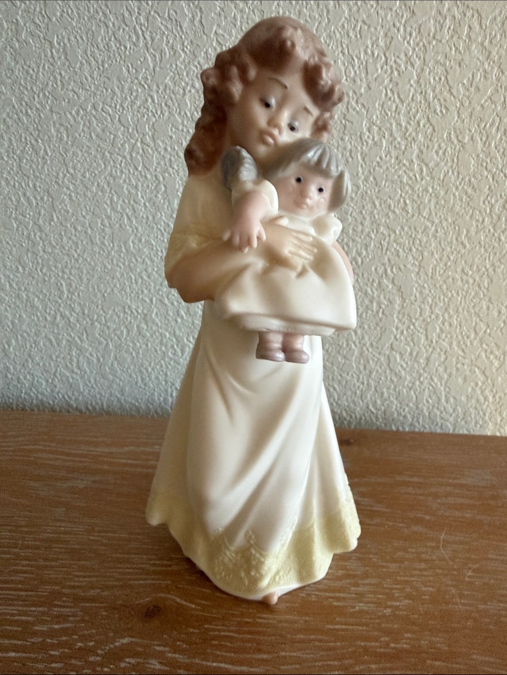 Lladro Golden Memories -Daisa “Nite Nite”. Ceramic Girl Figurine Holding Doll